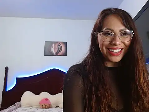 AloLovely_ Show in webcam