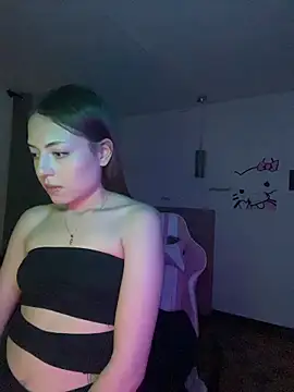 PrettyAmber লাইভ XXX চ্যাট