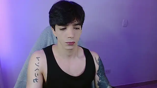 دردشة H3ll_B0I الجنسية المباشرة