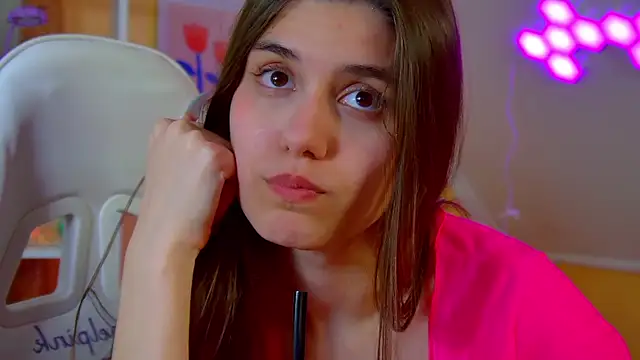 ArianaAllens Pertunjukan Webcam