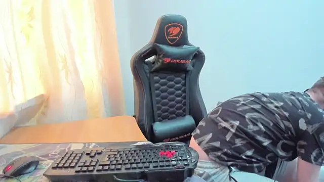 iliaskrislove Webcam-Show