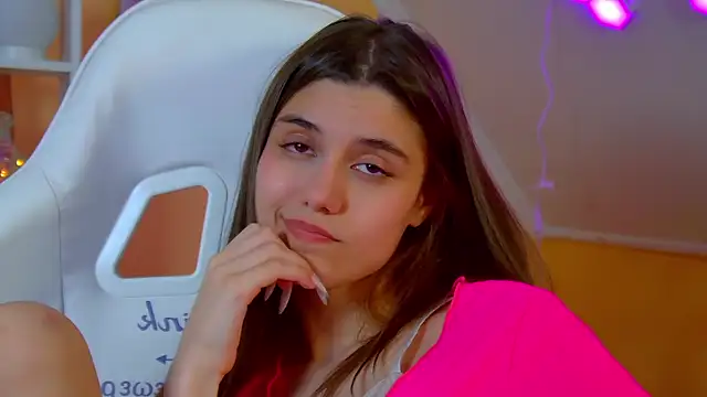 دردشة ArianaAllens الجنسية المباشرة