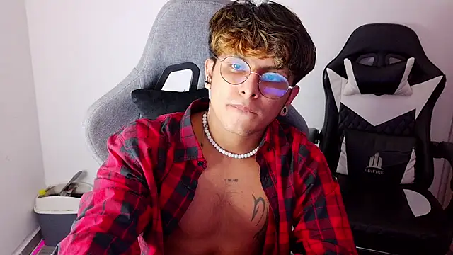 Show modela dany_fans na web-kameri