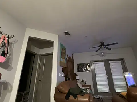 Chat +18 de ash10alex ao vivo