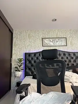 دردشة Lander_Cruz الجنسية المباشرة