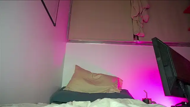 Онлайн чат XXX findomfeet