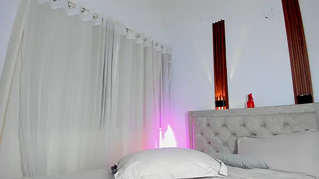 Chatroom XXX en direct de KatieBoison