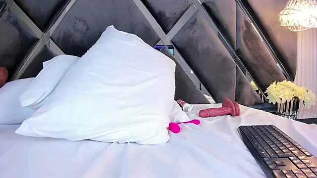 Ivonne_Millerr's Live XXX Chat