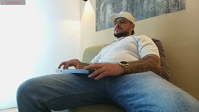 TROY_KIRK Show Webcam