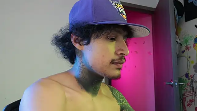 Chat XXX ao vivo de trieone