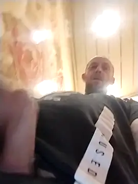 MaxDevilWhite Chat XXX live