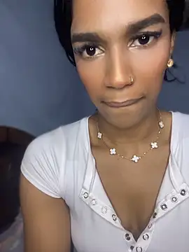 FlorSalvaje_'s Live XXX Chat