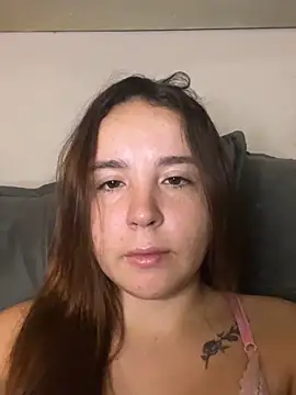 AMORINHA_S2_: διαδικτυακό σόου στην κάμερα