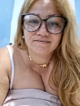 Carlotaazul Adlı Modelin Canlı XXX Sohbeti