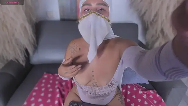 Webkamerová show milkk_