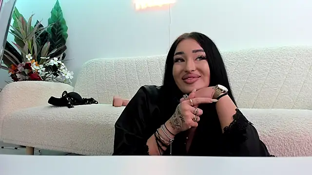 EmeraldKatt – Kamerová šou