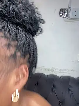 Show Webcam de BigBoobs24_