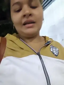 Show de Adina_Skaly na webcam