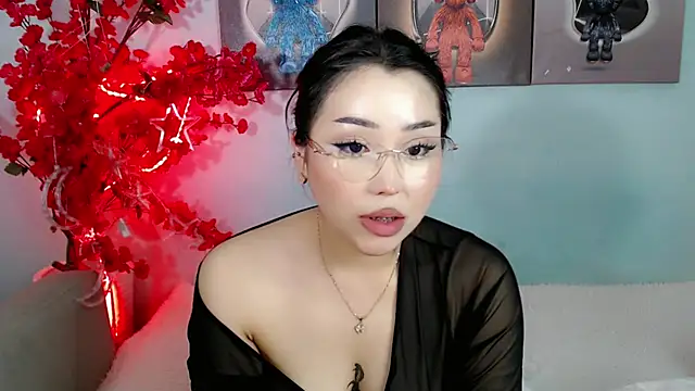 ichiben Adlı Modelin Canlı XXX Sohbeti