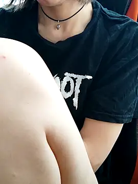 Aashikalaa 即時 XXX 聊天