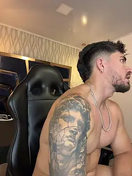 Pokazy przed kamerką – Brad_Summer