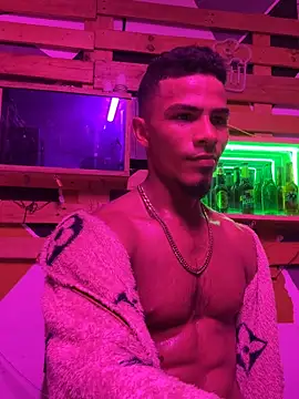 Sha_dowR7 – webcam-show