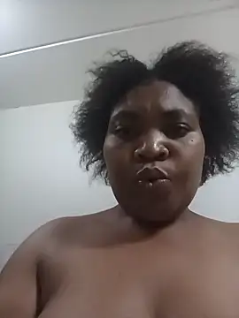 BeverlyQueen15 网络视讯表演