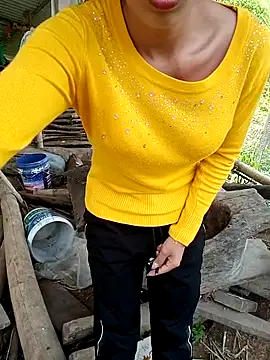 Elena_Mia 在線直播表演