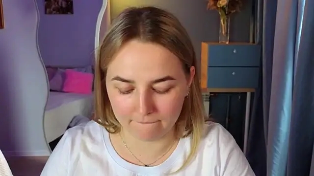 Mira_Mermayd Chat XXX in diretta