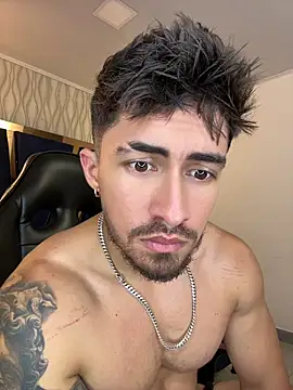 Brad_Summer: онлайн-секс-чат