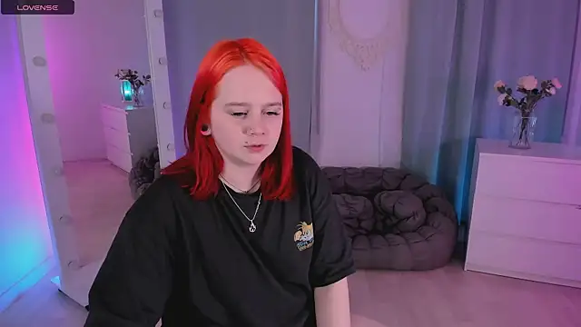 lunaalli: онлайн-секс-чат