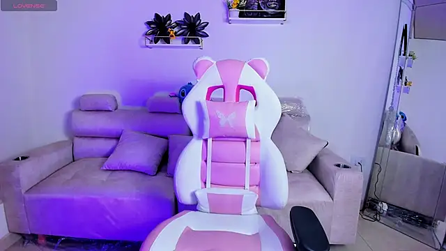 Chat +18 de april_smiith1 ao vivo