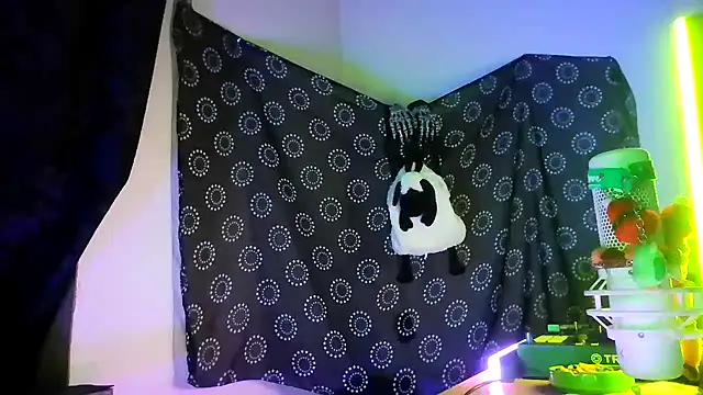 XXX chat uživo modela Guyst049