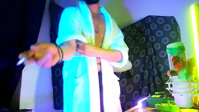 Guyst049 Webcam-Show