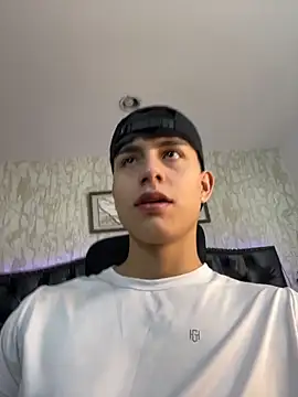 Chat XXX en directo de Lander_Cruz