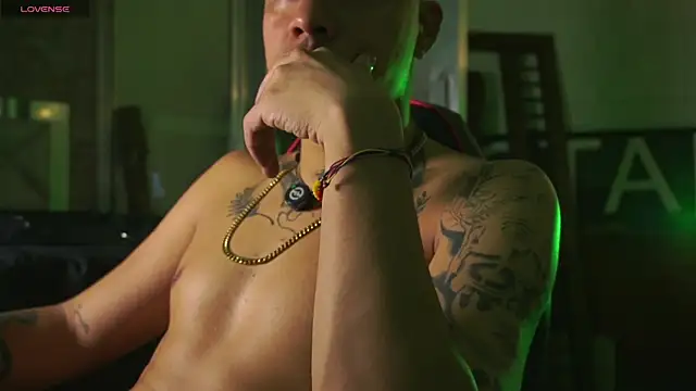 AlphaMasterXxx ওয়েবক্যাম শো