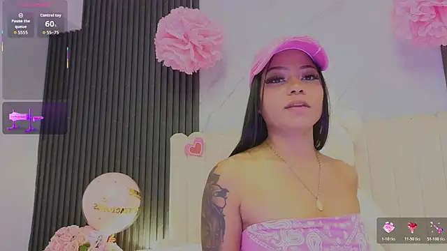 Madiee_Rhea 即時 XXX 聊天