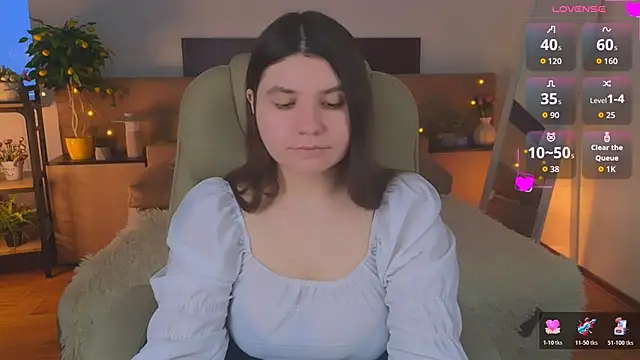 Viola__Shy 即時 XXX 聊天