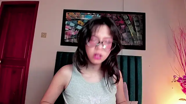 AliceThompsonn_ élő XXX-chatje