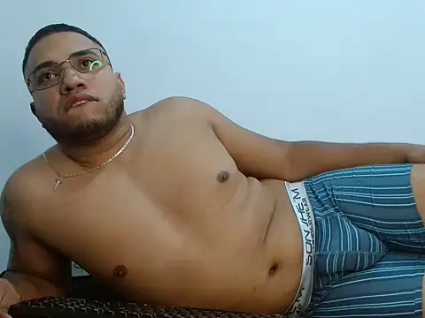 Joshuadanielss Webcam show