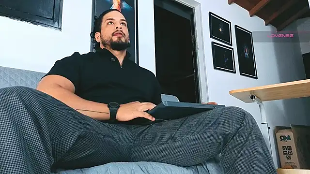 SilvaBranko's Live XXX Chat