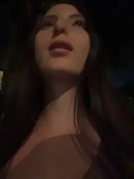 StarLouise 即時 XXX 聊天