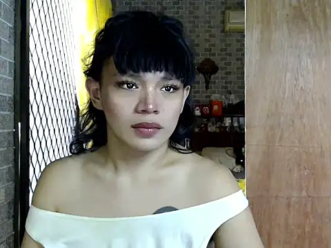 aymmaenhald Adlı Modelin Web Kamerası Şovu