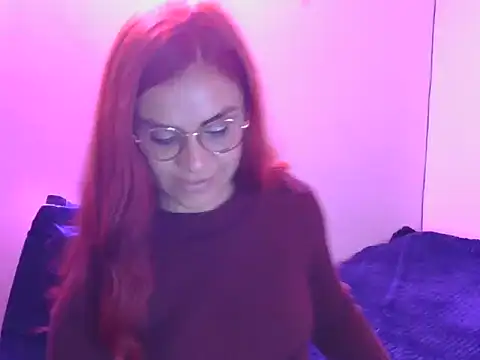 tinny_emiily's Live XXX Chat