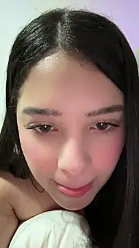 Julieta_333 élő XXX-chatje