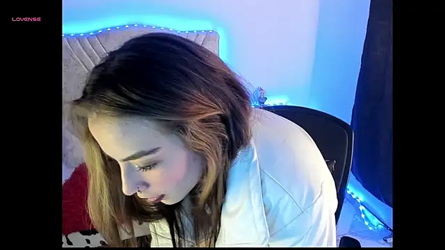 Czat XXX na żywo – Mia_Victoria22