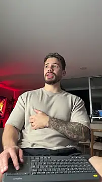 Valenthino_Salvatore Chat XXX in diretta