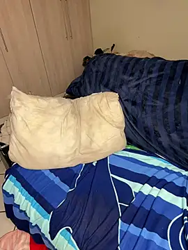 Kikie23's Live XXX Chat