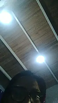 Xoticxenax 现场XXX聊天