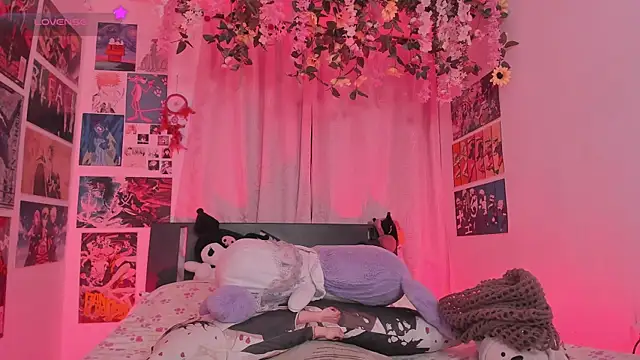 Chatroom XXX en direct de MissCurvyTop